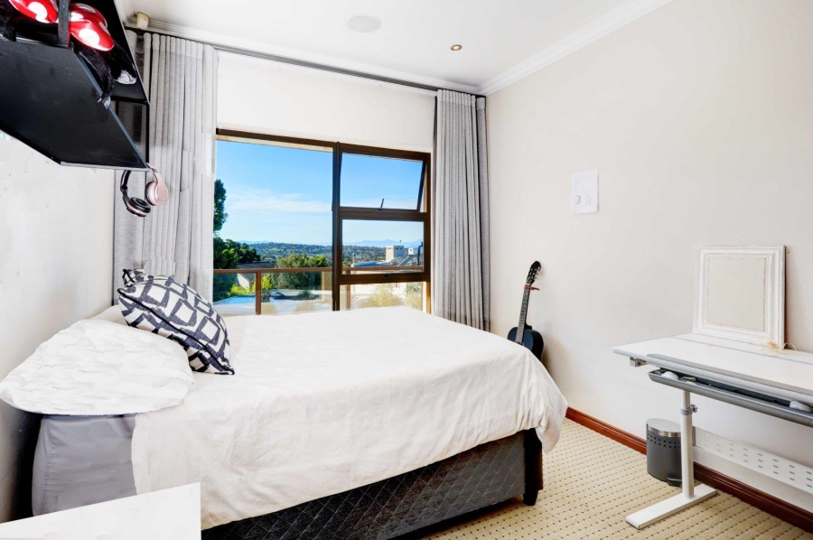 4 Bedroom Property for Sale in Welgemoed Western Cape